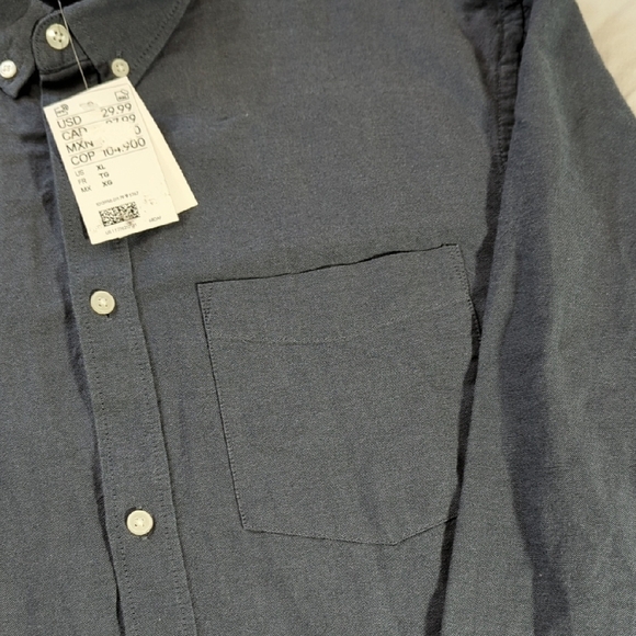 NEW H&M Blue Casual Button Down Shirt with Long Sleeves - Picture 6 of 11